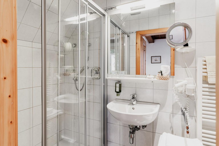Bathroom 4, Landhaus Koller, Gmunden