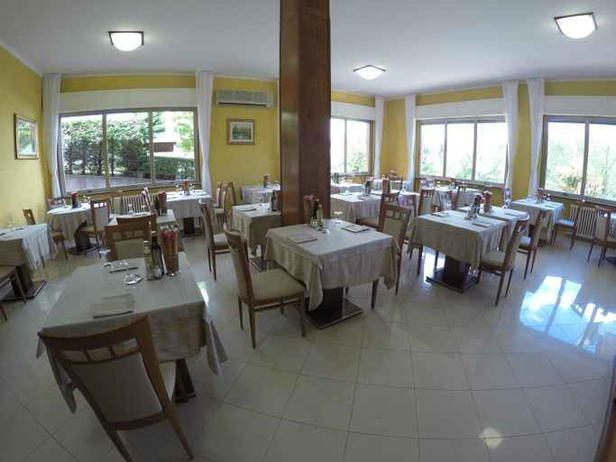 Food & Drinks 4, Albergo Esperia, Parma