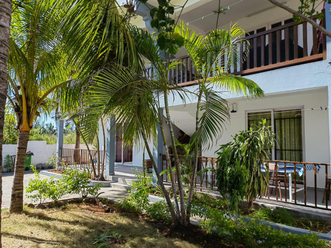 Others 5, Residence Devika2 Trou aux Biches 1km from the residence no1