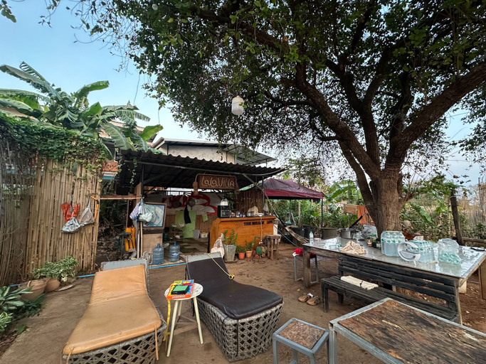 Food & Drinks, Lala Villa Kohlarn, Pattaya