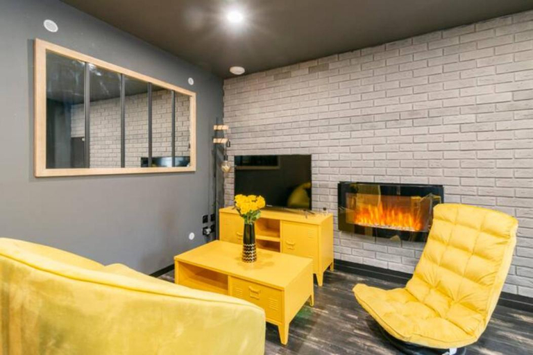Others 3, Black & y'hello T2 : WIFI/PARKING/ 5' centre-ville, Charente
