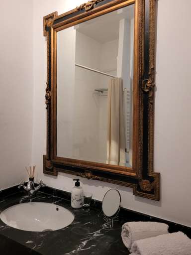 Bathroom 3, ZINC, Alicante