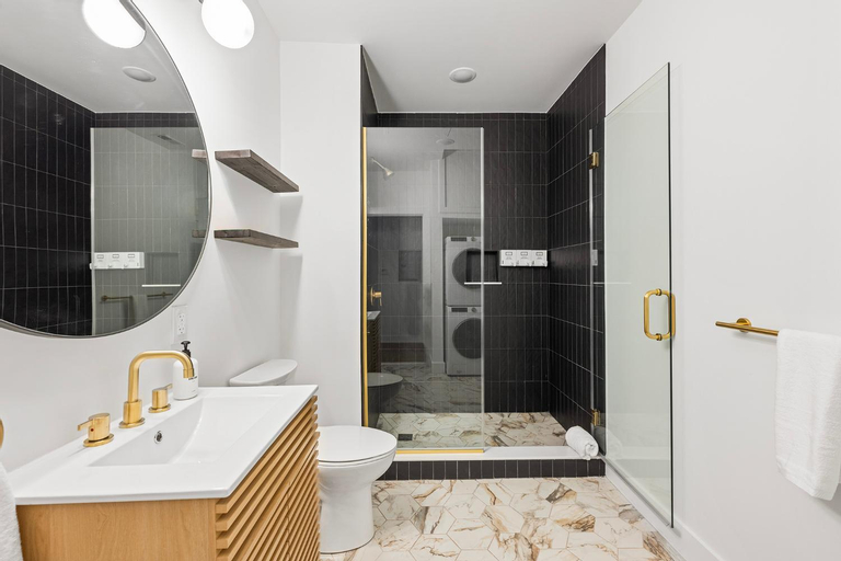 Bedroom 3, Sosuite at The Loxley - Old City, Philadelphia