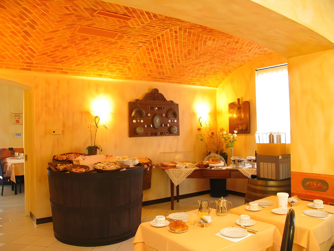 Food & Drinks 3, Hotel Benaco, Brescia