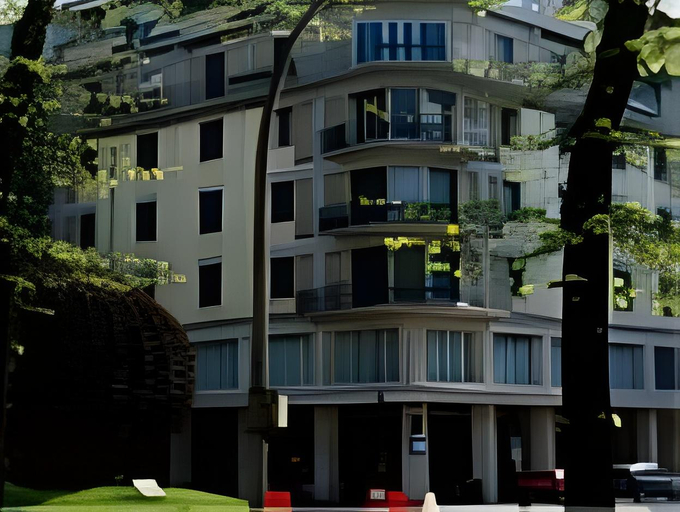 Exterior & Views