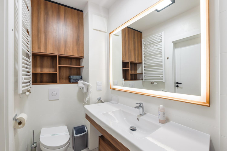Bathroom 2, Sun & Snow, Bel Mare, Kamień