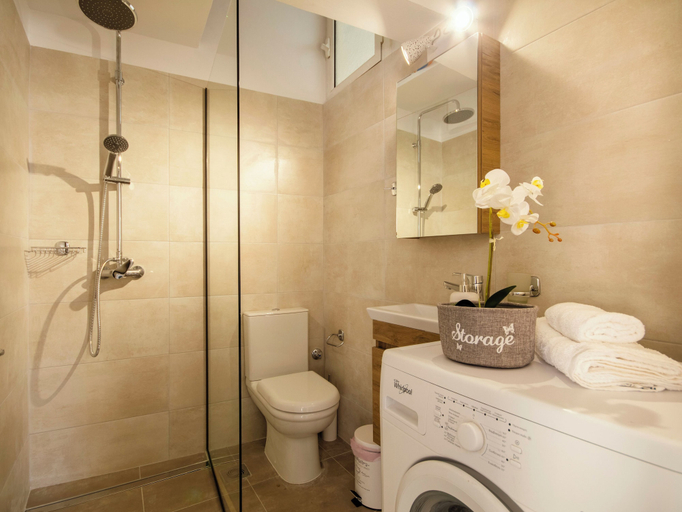 Bathroom 2, Christin's Lovely House by Corfuescapes, Ionian Islands