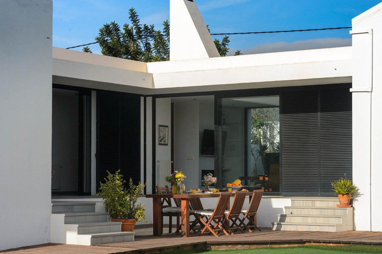 Others 2, Villa Anur, Baleares