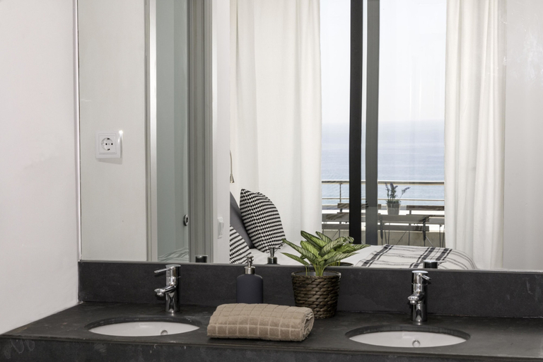 Bathroom, Santa Romana, Barcelona