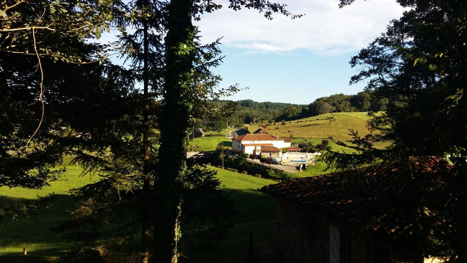 Others 5, Le Ranfort Chambres d'Hotes, Cantal