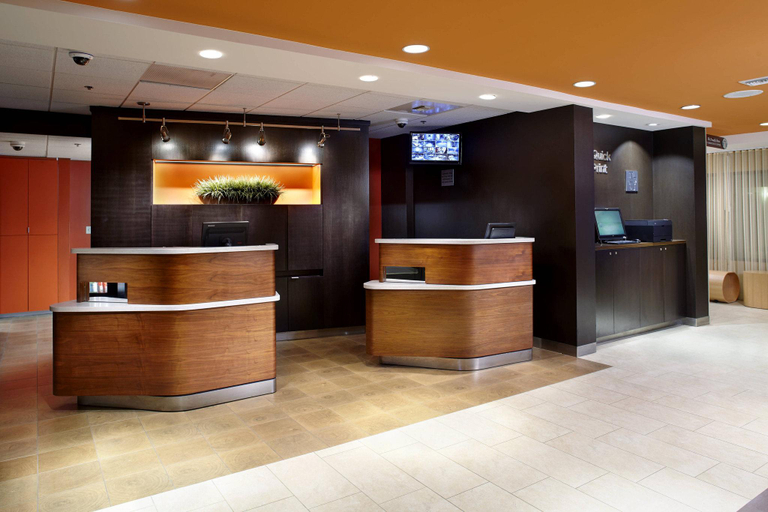 Public Area, Courtyard by Marriott Detroit Brighton, Livingston