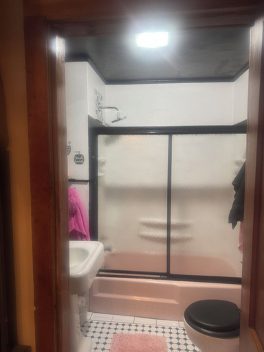 Bathroom 3, Mama Jeans Pillowville Home, Weakley