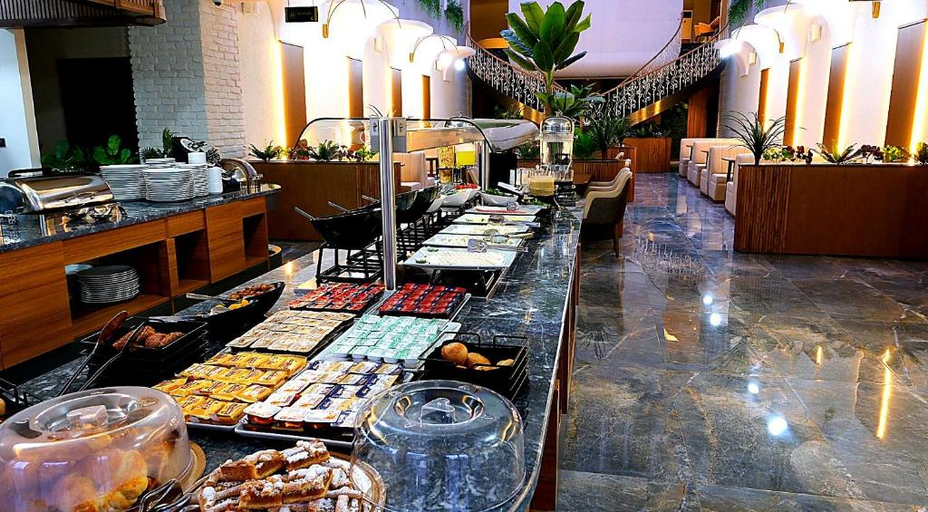 Food & Drinks 2, Pereira Samsun, Merkez