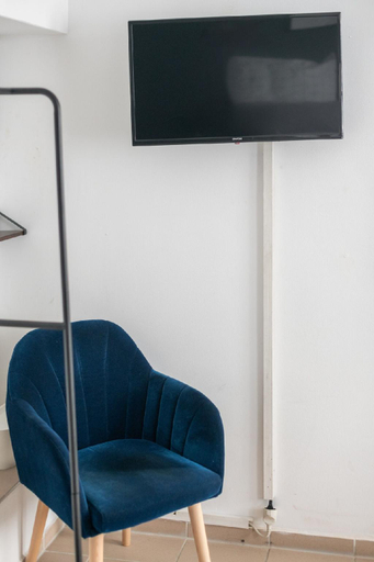 Bedroom 2, Loft with Gym • Kitchen ,WiFi , Free Parking, Berlin