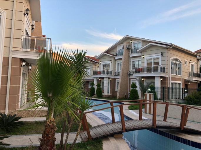 Pine Golf Village Belek, Serik