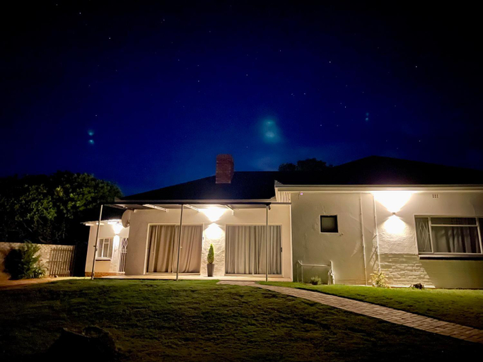 Cradock Guest House & Self Catering, Chris Hani