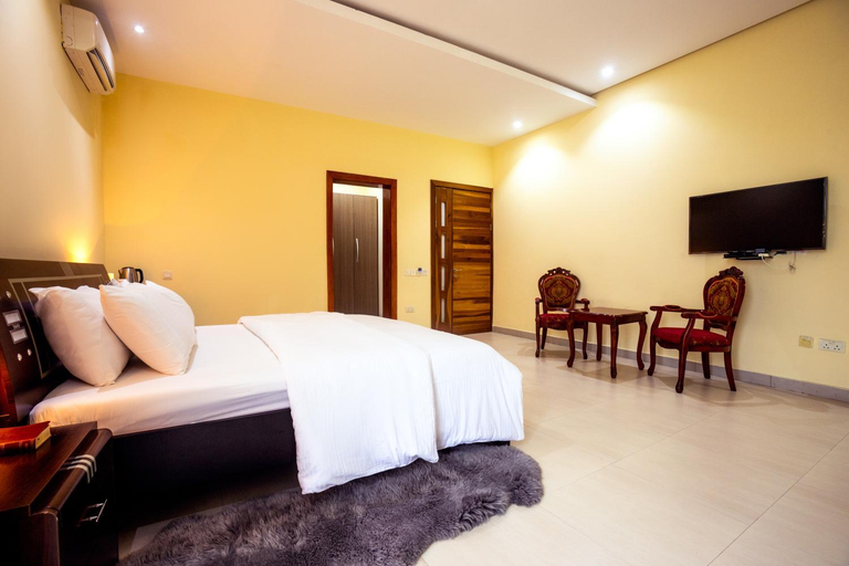 Others 4, Rushmore - Luxury Suite, Eti-Osa