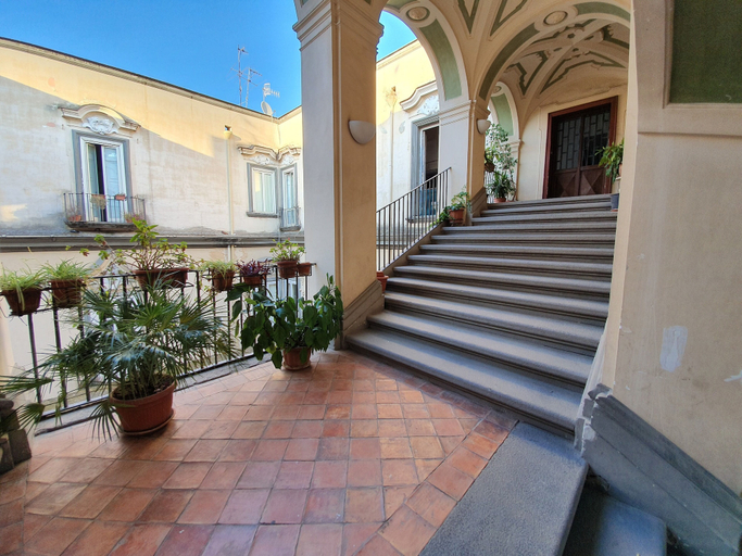 Exterior & Views 2, The Spanish Palace suites, rooms, apartments & terraces, Napoli