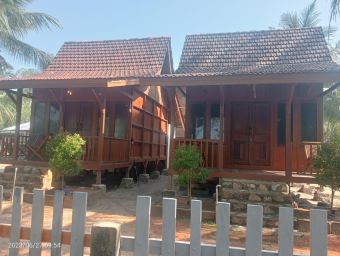 JN Cottage dan Camping Ground, Jepara