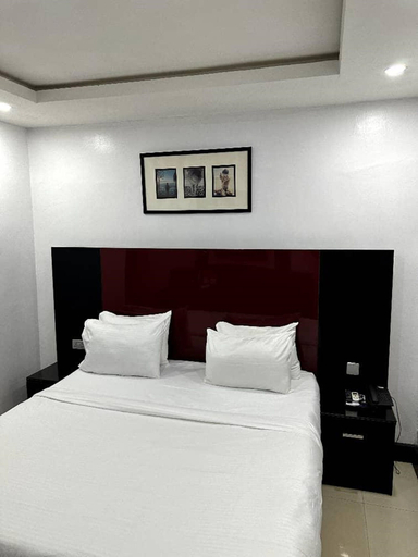Bedroom 2, Novatel Hotel, Eti-Osa