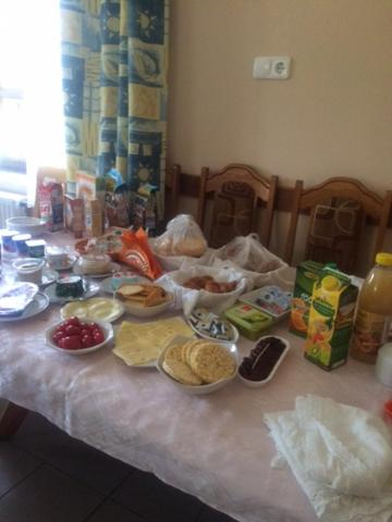 Food & Drinks