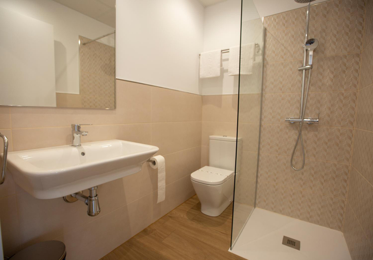 Bathroom 2, Pension Roma, Lugo