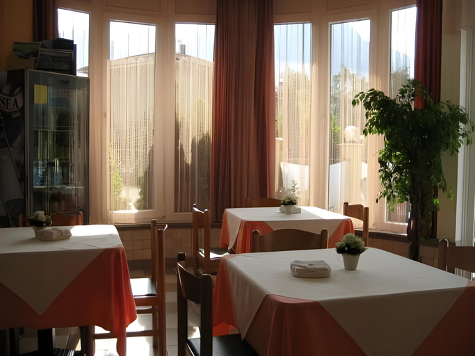 Food & Drinks 3, New Garden, Trento