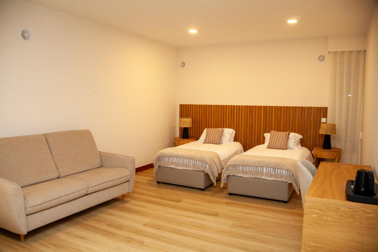 Others 5, NR Suites - Alojamento Local, Mealhada