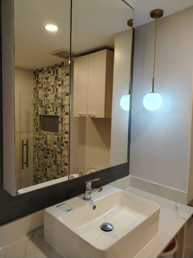 Bathroom 2, Studio View Talay, Pattaya