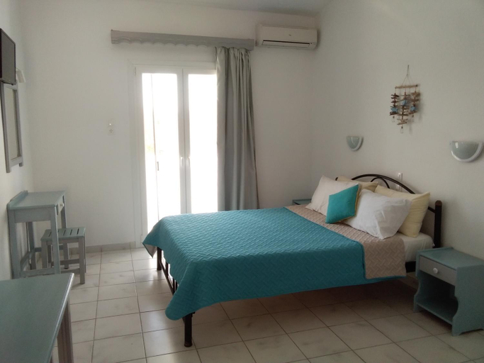 Bedroom 2, Gorgona apartments & studios, Ionian Islands
