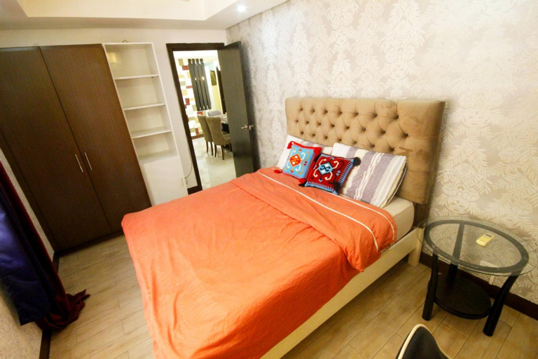 3 Bedroom in Tuscany Private Estate BGC, Taguig