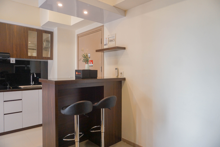 Others 3, Warm and Modern Style 2BR at Meikarta Apartment By Travelio, Cikarang