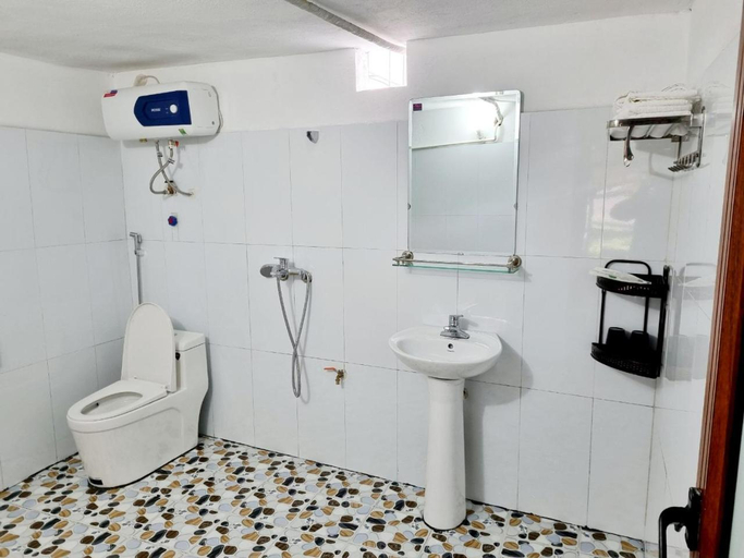Bathroom 5, Mam Da Homstay, Yên Minh