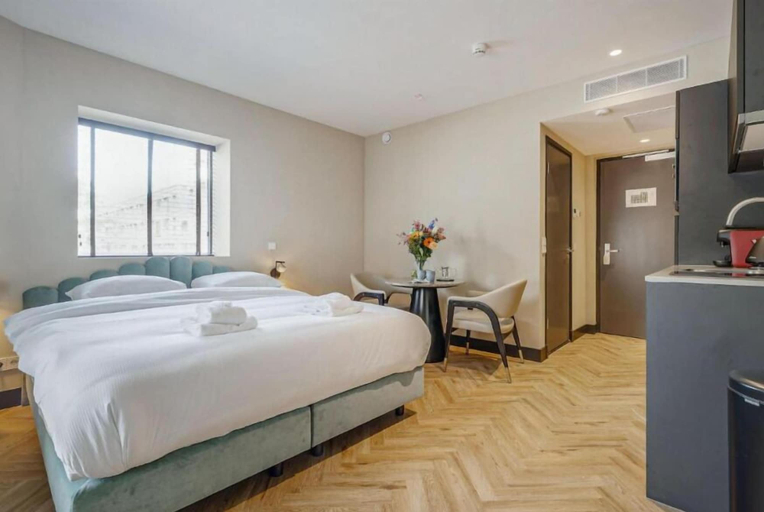 Bedroom 4, Bens The Walton, Amsterdam