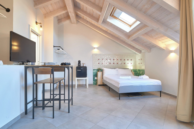 Bedroom 2, Tra le Torri, Savona