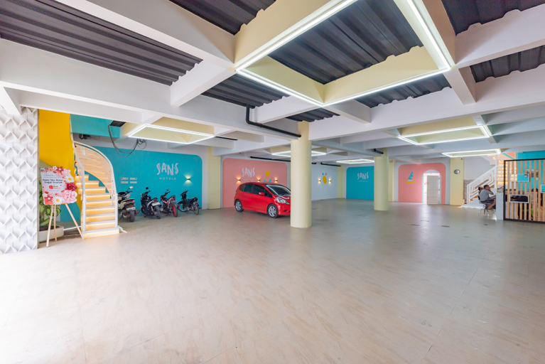 Public Area 4, Sans Hotel Sky Home Syariah Tegal, Tegal