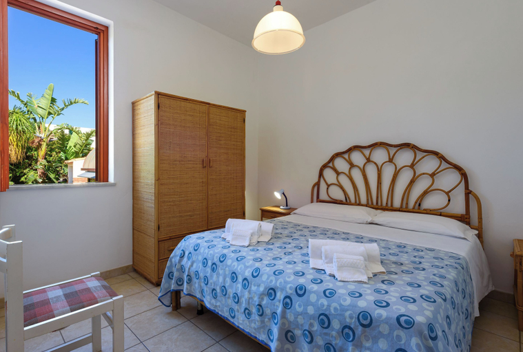 Bedroom 2, Casa Vacanza Azzurra 3, Trapani