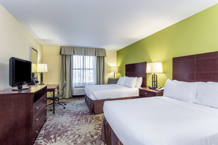 Bedroom 3, Hotel Gurnee, Lake