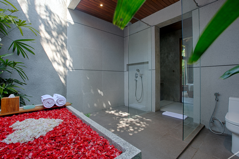 Others 4, Taman Dharmawangsa Suites, Badung