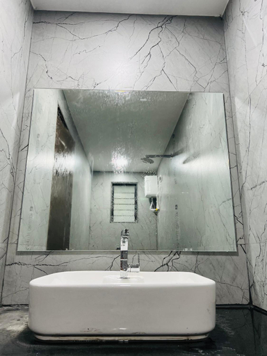 Bathroom 5, Hotel New City Light, Surat