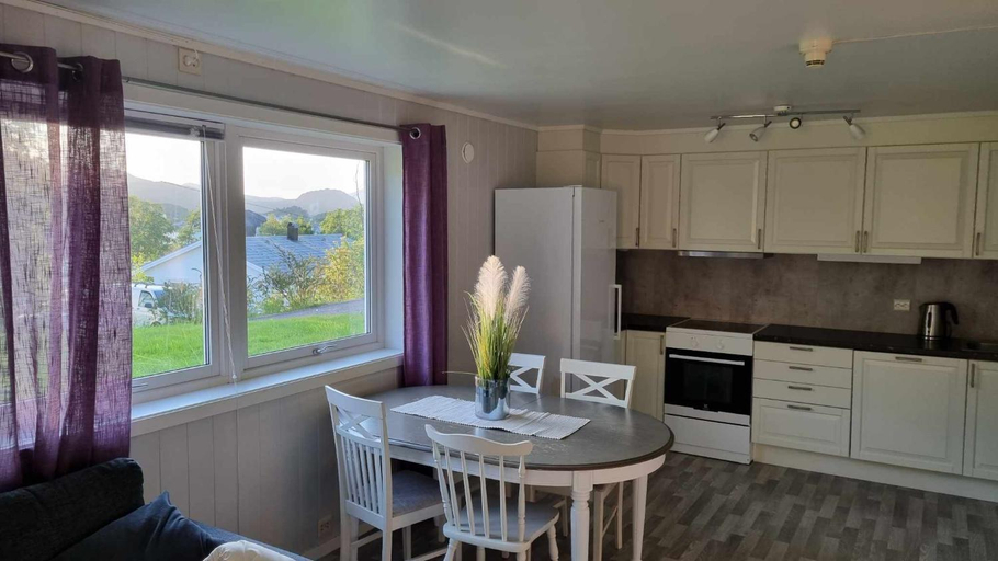 Others 4, Lofoten Overnatting - Ballstad, Vestvågøy