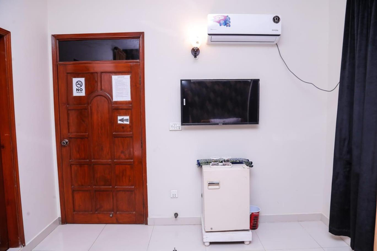 Others 3, Welcom Guest House , Karachi
