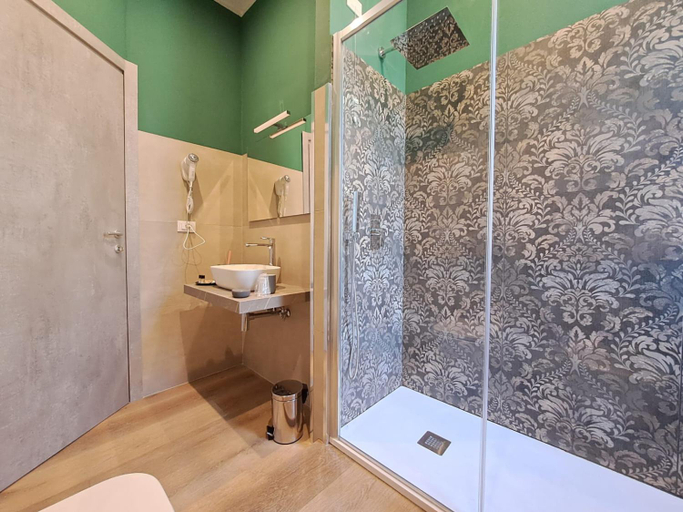 Others 4, Hotiday Relais di Gusto, La Spezia