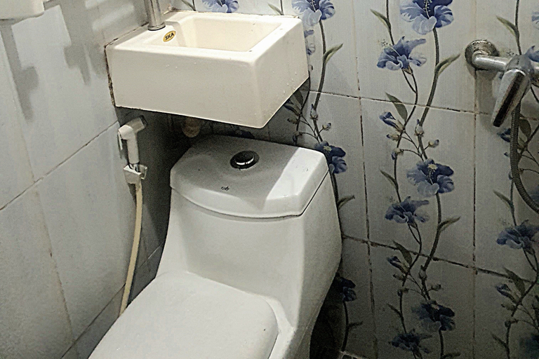 Bathroom 5, MAXI Hotel Mangga Dua Ancol Jakarta, Central Jakarta