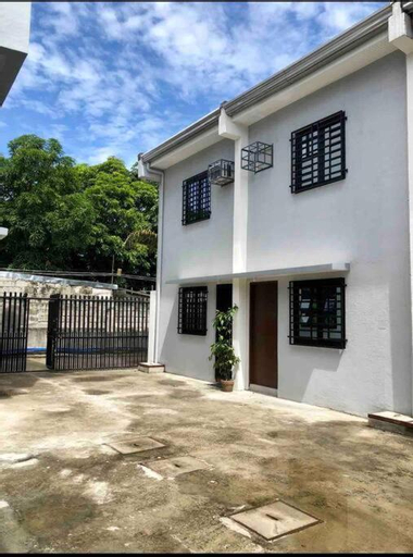 Sebastian’s Crib, Dasmariñas