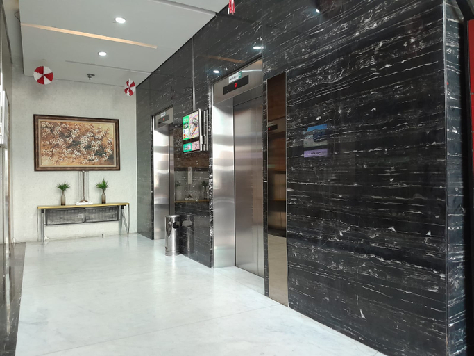 Others 4, ROKET ROOM Majestic Point Serpong, Tangerang