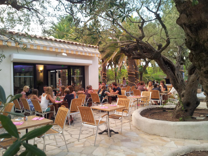 Food & Drinks 3, Residence La Palmeraie, Var
