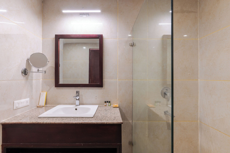 Bathroom 5, Hotel Samaya, Leh