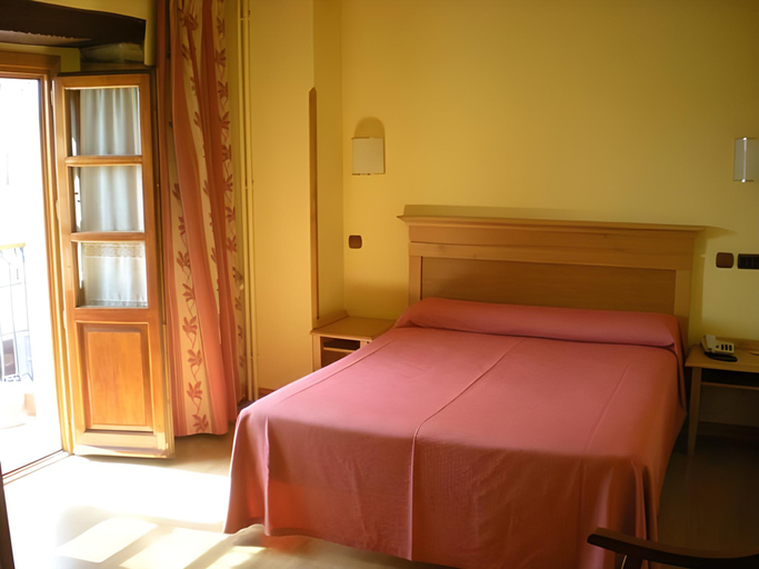 Bedroom 3, Hotel San Roque, Cantabria