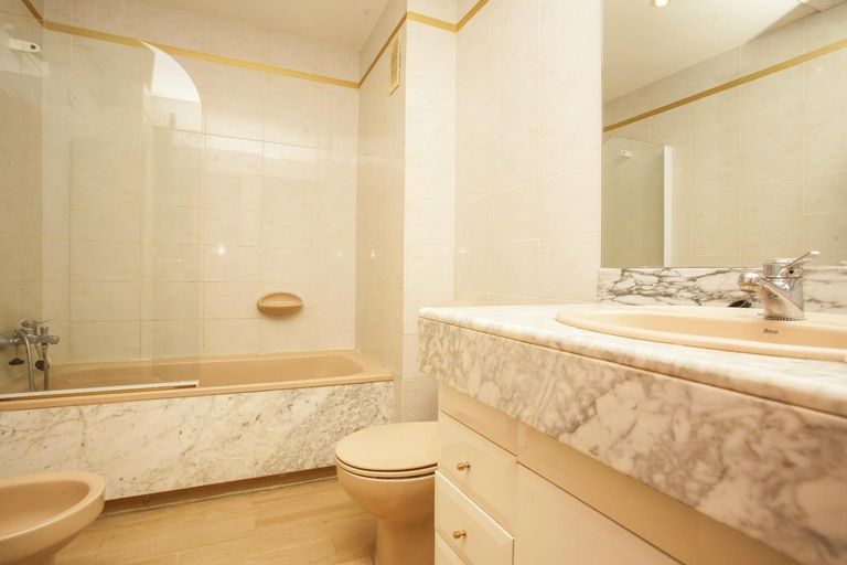 Bathroom 2, Arquus Rentalmar, Tarragona